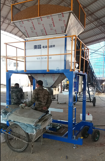 電動氣動包裝秤比較起來哪個(gè)更好 電動氣動包裝秤比較起來哪個(gè)更好