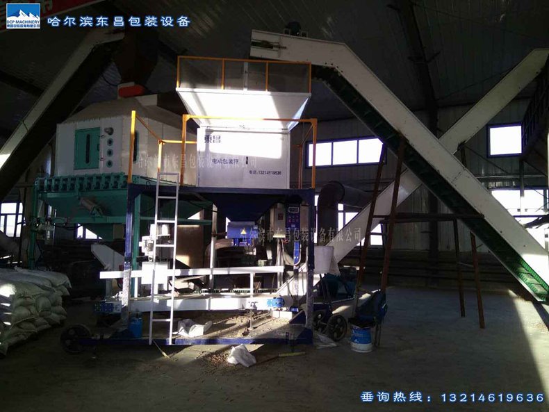 東昌耐低溫秸稈壓塊包裝機 東昌耐低溫秸稈壓塊包裝機